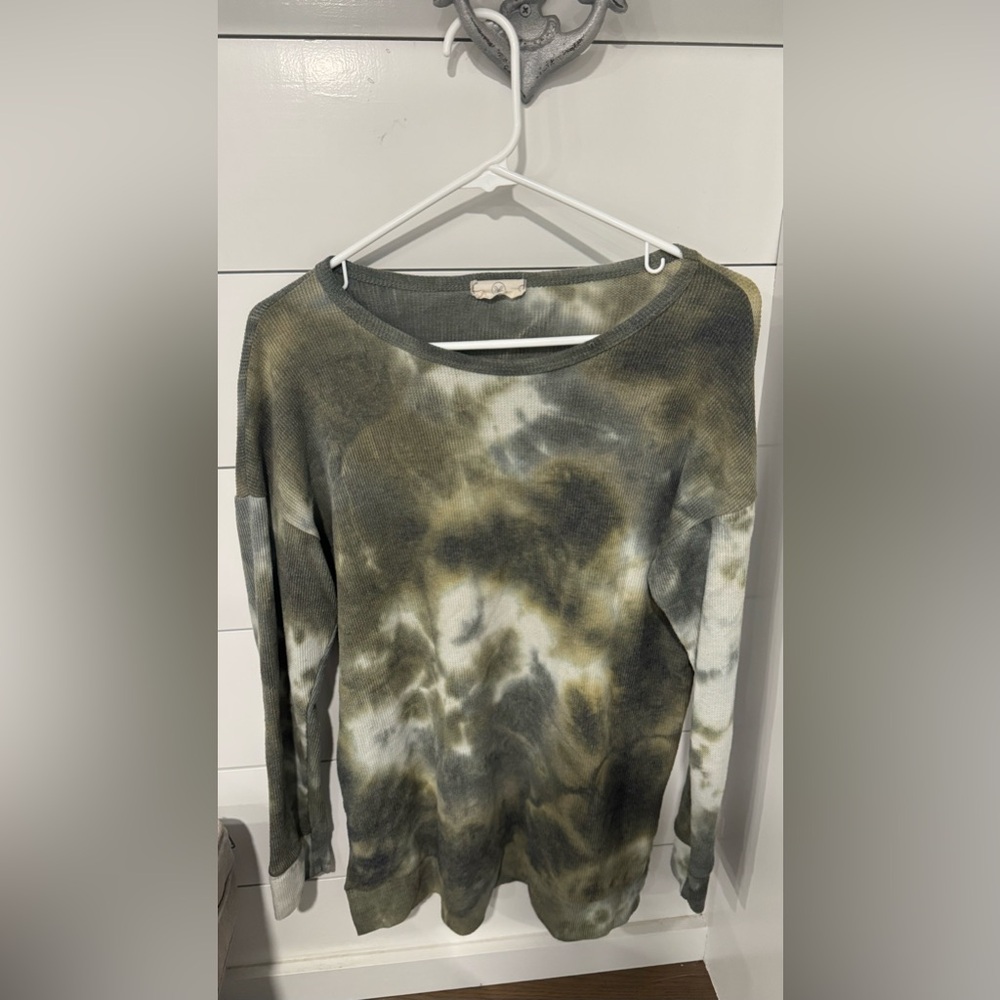 Tie-Dye Long Sleeve Top